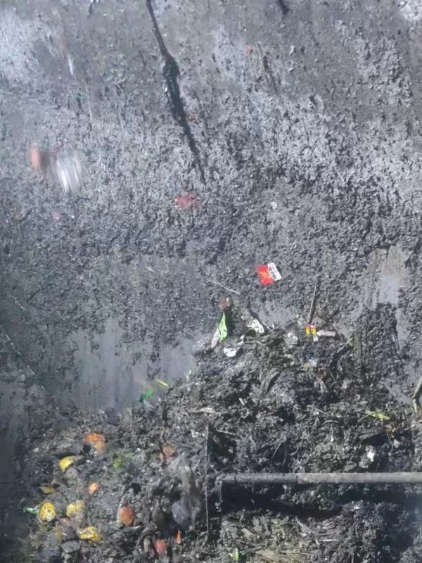 麻山污水池清理